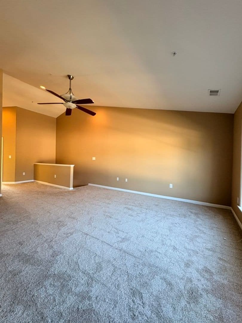 Rockville Townhome: 1115 Havencrest St.