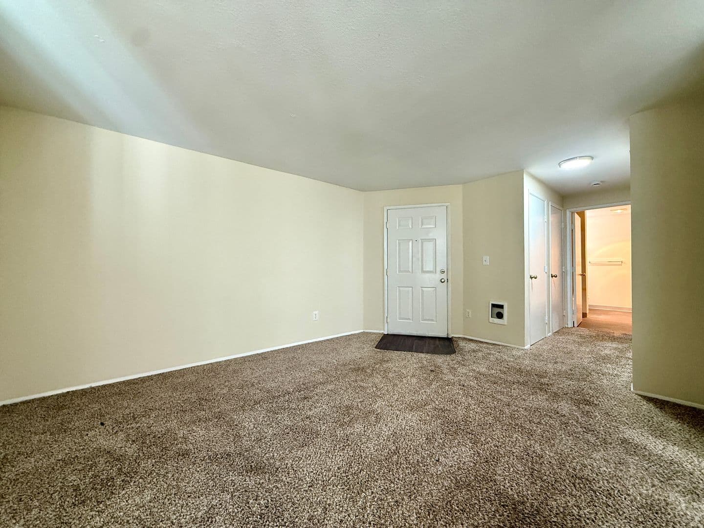 Portland Apartment: 5702 - 5710 NE Prescott St.