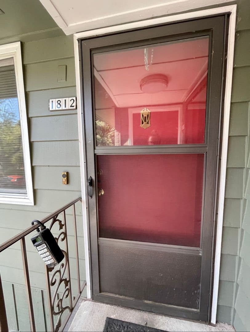 Portland Apartment: 1802-1820 NE Schuyler St.