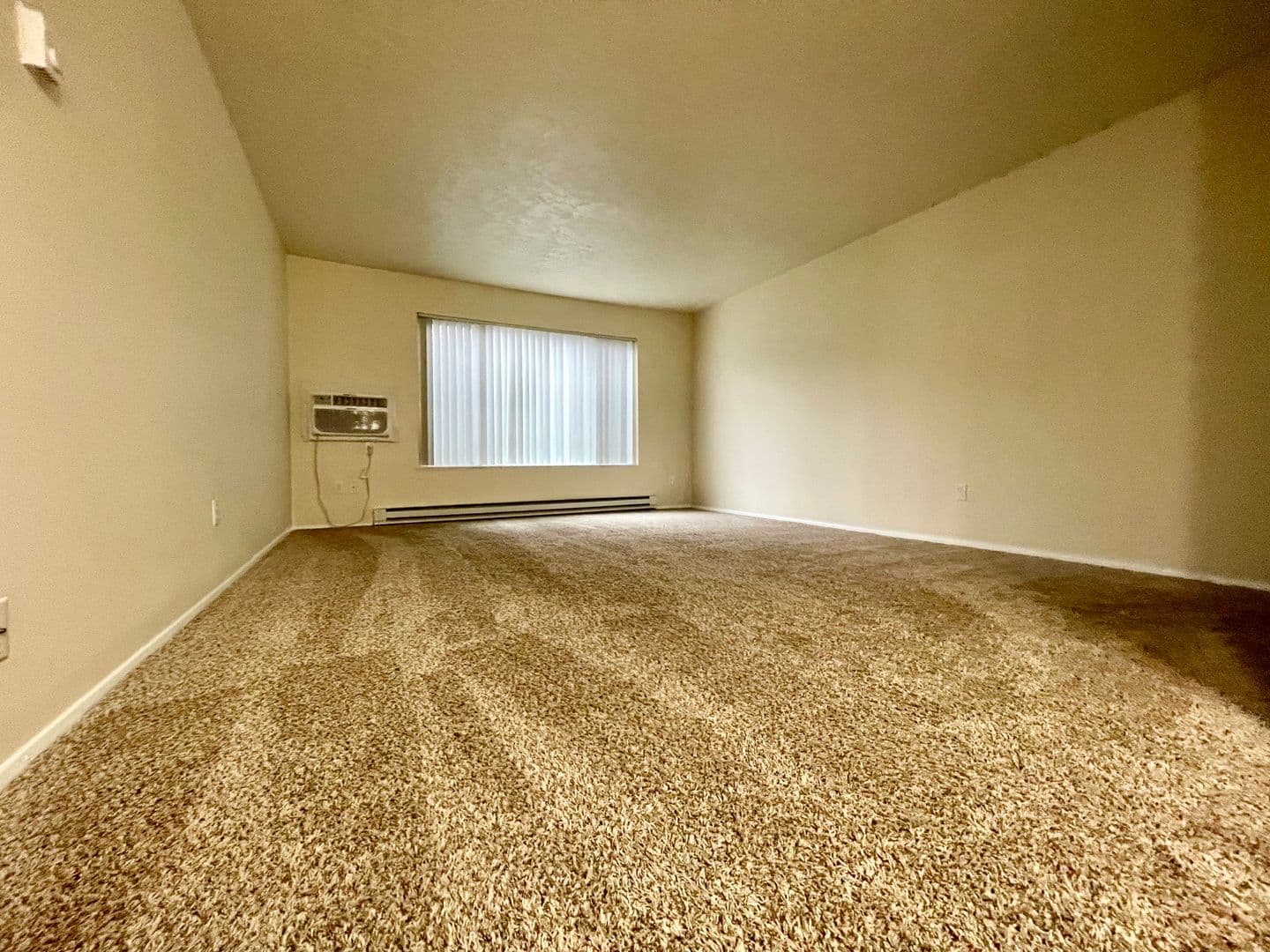 Portland Apartment: 9025-9043 SE Stark St.