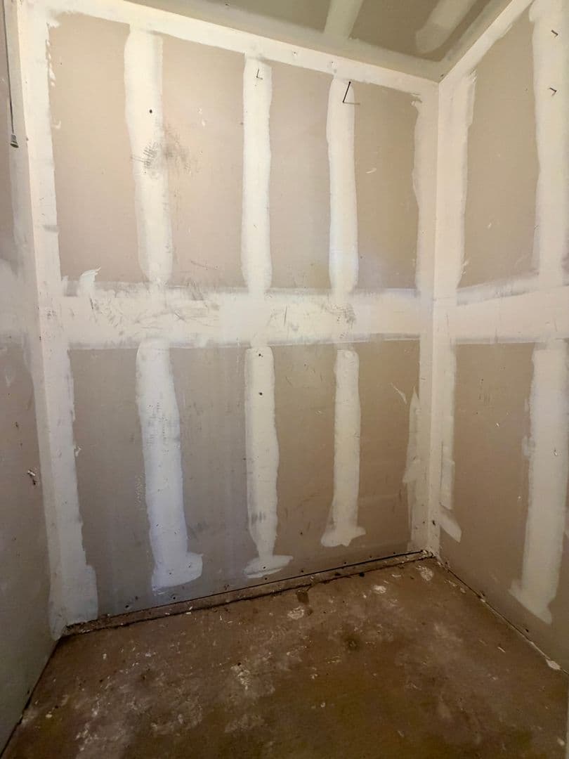 Portland Apartment: 5702 - 5710 NE Prescott St.