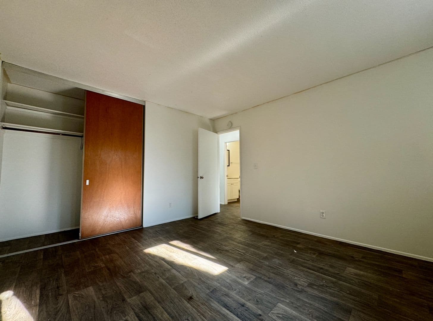 Portland Apartment: 4125-4153 SE Cesar E Chavez Blvd.