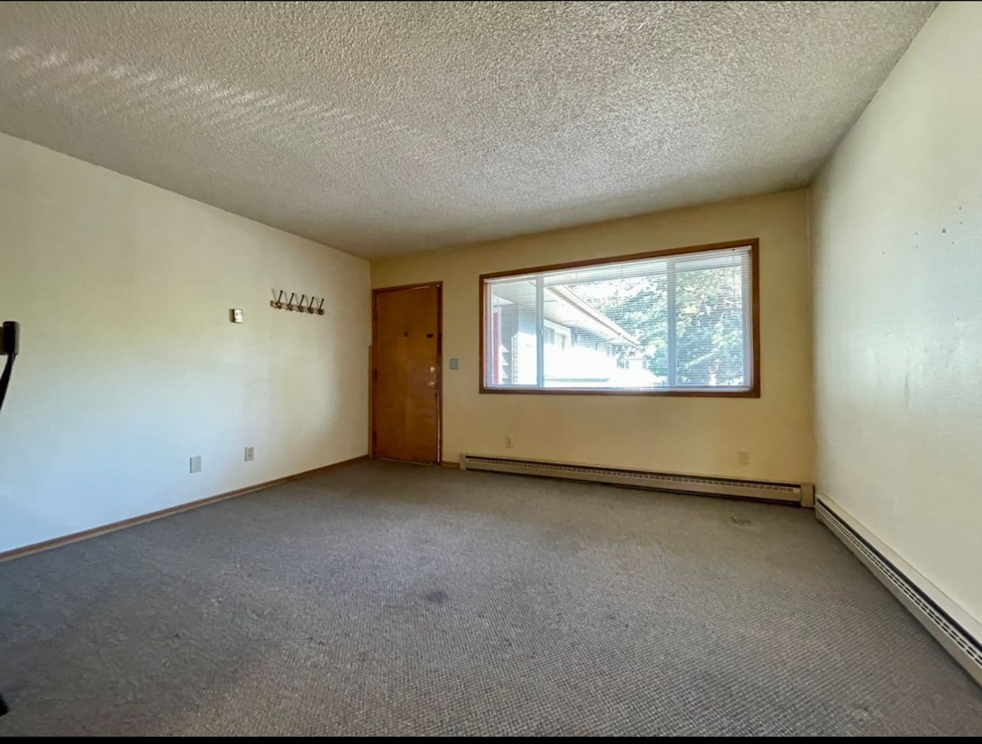 Portland Apartment: 1802-1820 NE Schuyler St.