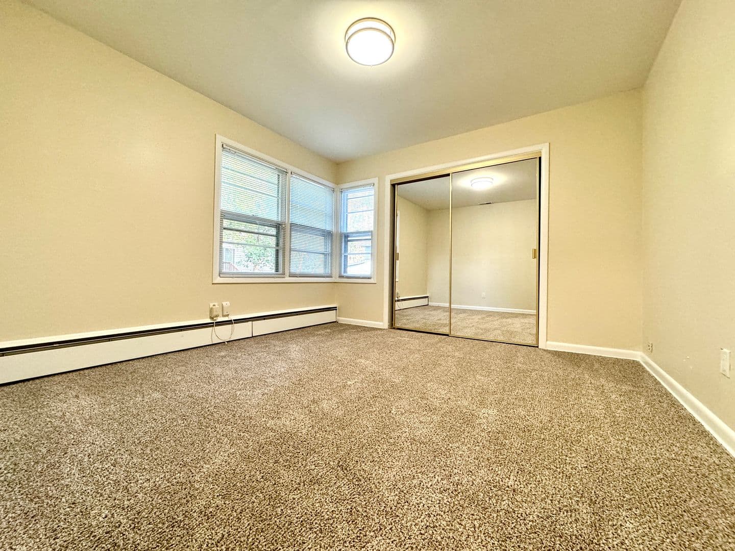 Portland Apartment: 8880 C SW Cashmur Lane