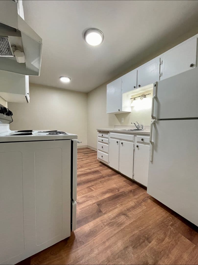 Portland Apartment: 4529 NE Killingsworth St 1-25