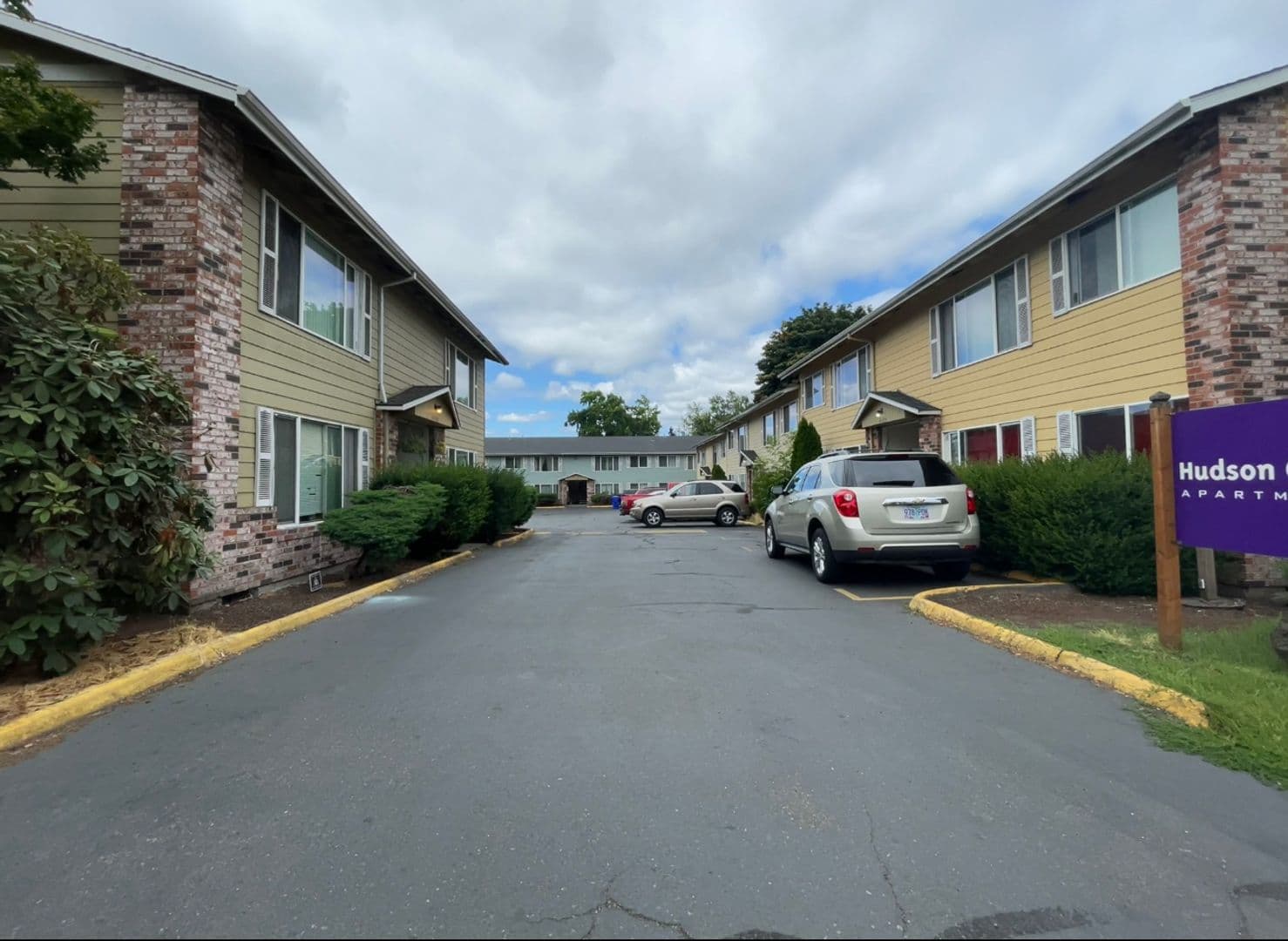 Portland Apartment: 4125-4153 SE Cesar E Chavez Blvd.