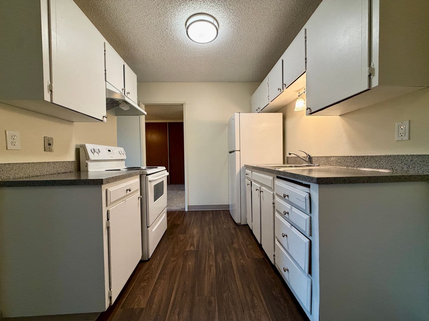 Portland Apartment: 4529 NE Killingsworth St 1-25