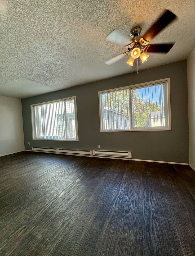 Portland Apartment: 4125-4153 SE Cesar E Chavez Blvd.