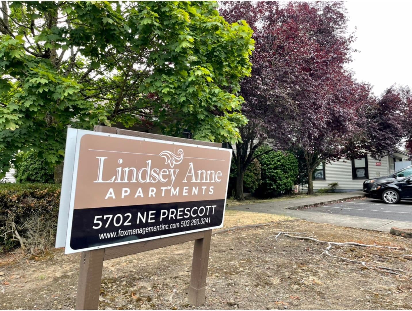 Portland Apartment: 5702 - 5710 NE Prescott St.