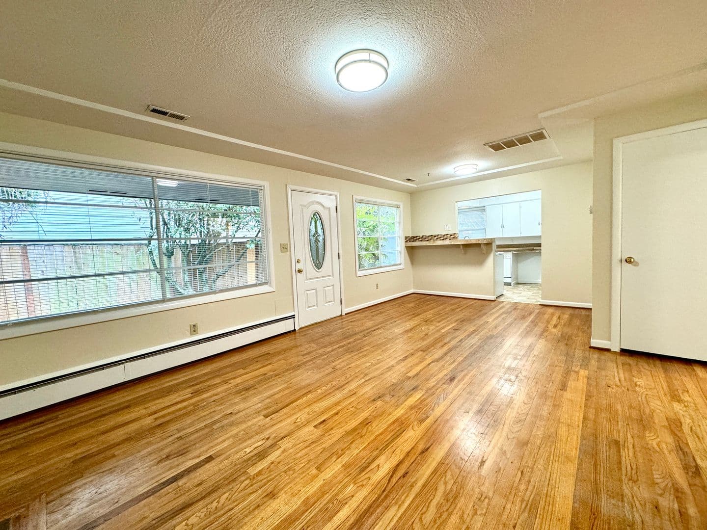 Portland Apartment: 8880 C SW Cashmur Lane