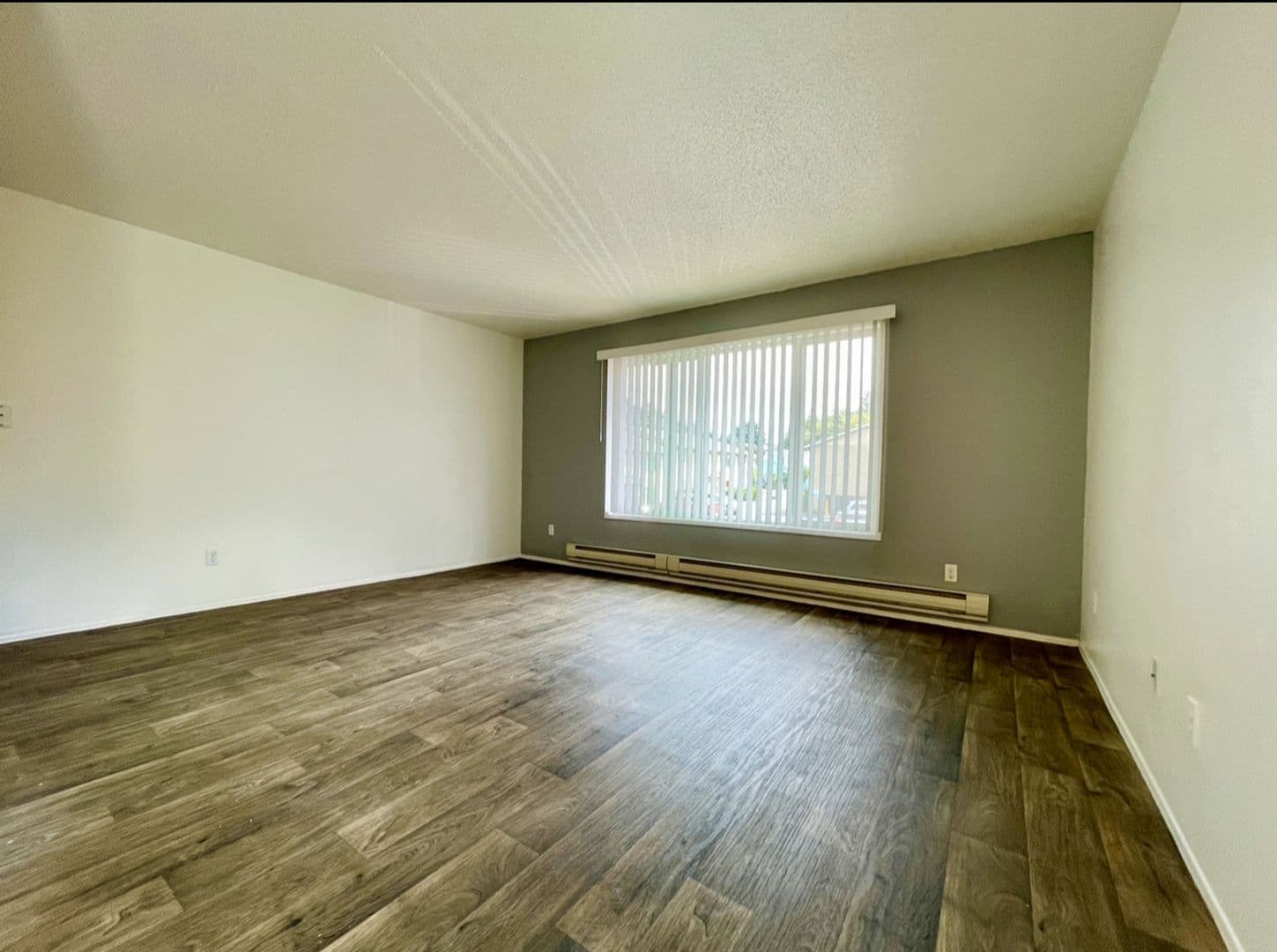 Portland Apartment: 4125-4153 SE Cesar E Chavez Blvd.