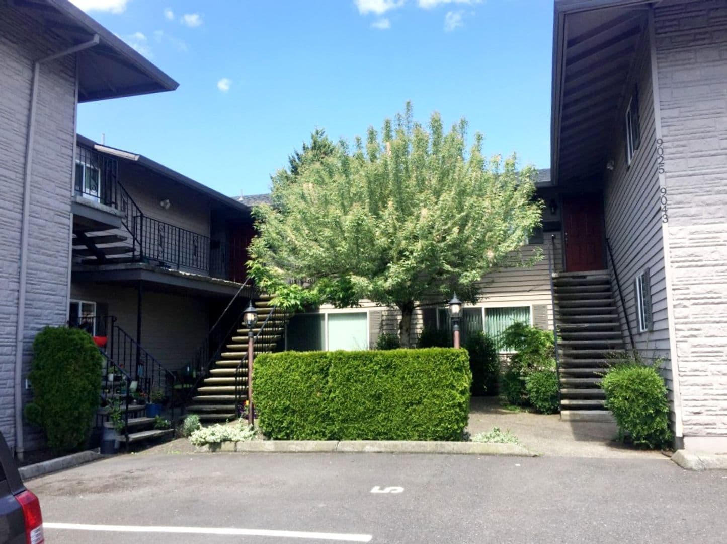 Portland Apartment: 9025-9043 SE Stark St.
