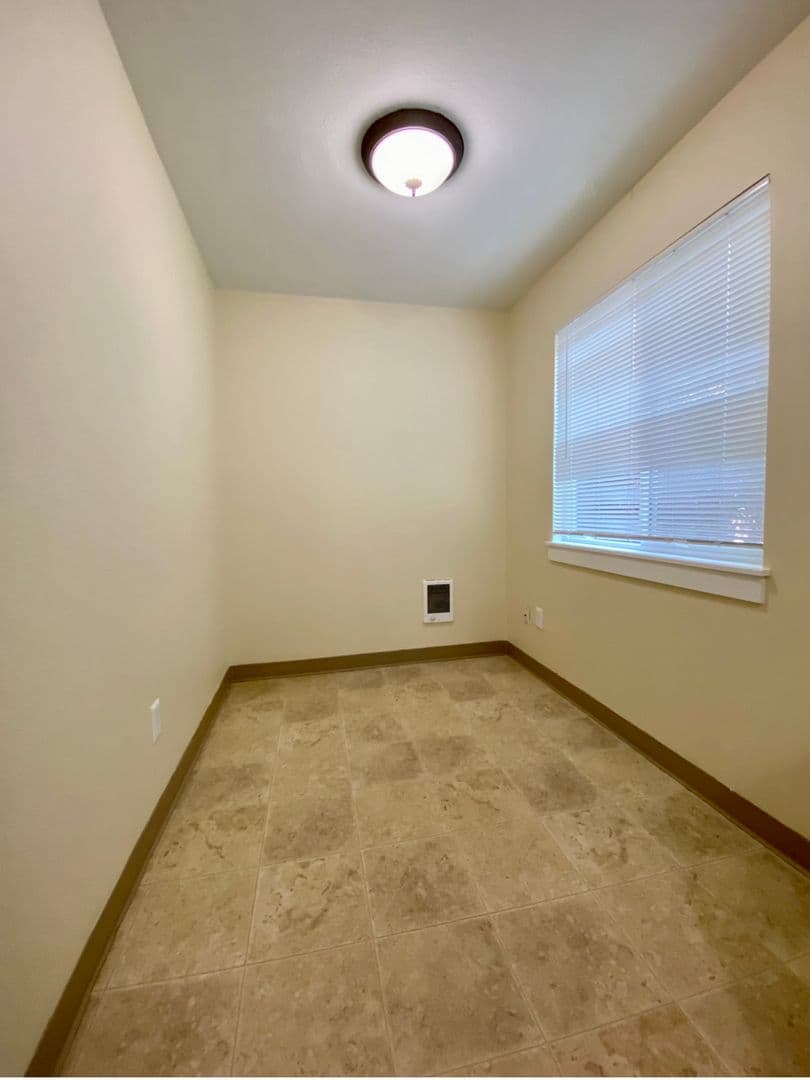 Portland Apartment: 9025-9043 SE Stark St.
