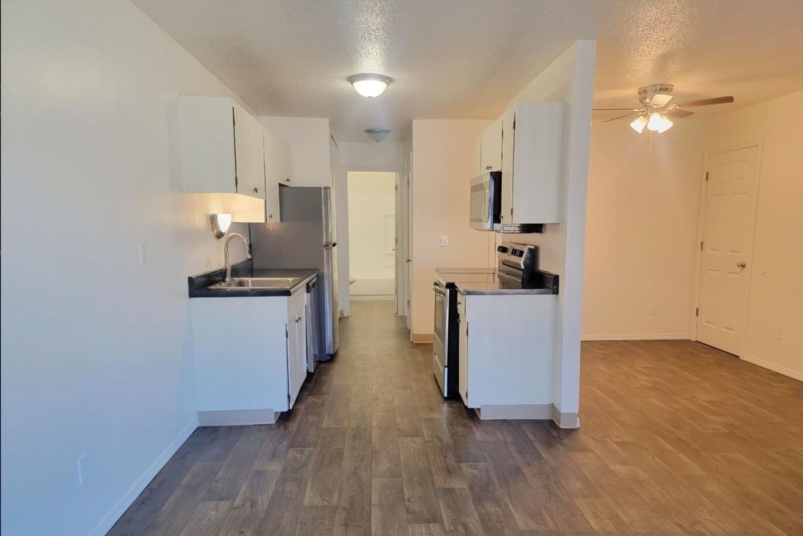 Portland Apartment: 4125-4153 SE Cesar E Chavez Blvd.