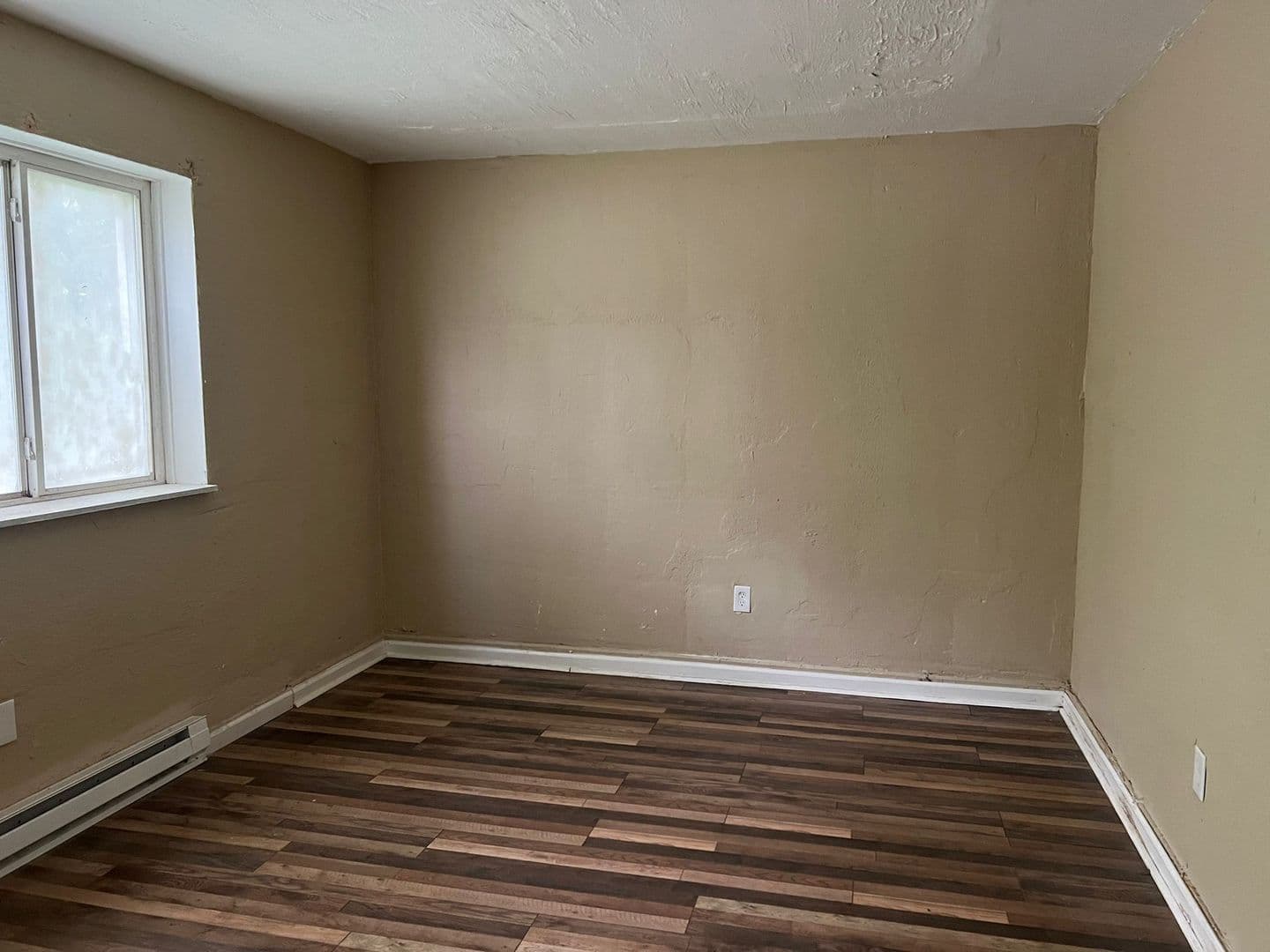 East Cleveland Apartment: 13945 Superior Road