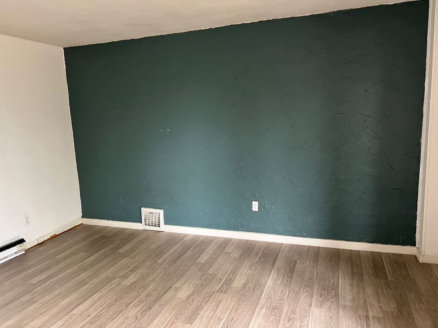 Akron Apartment: 167 Chittenden Street