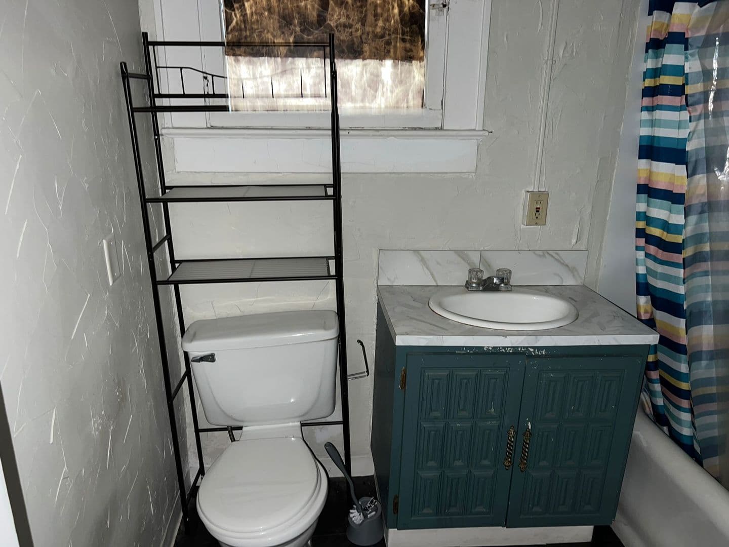 Akron Apartment: 167 Chittenden Street