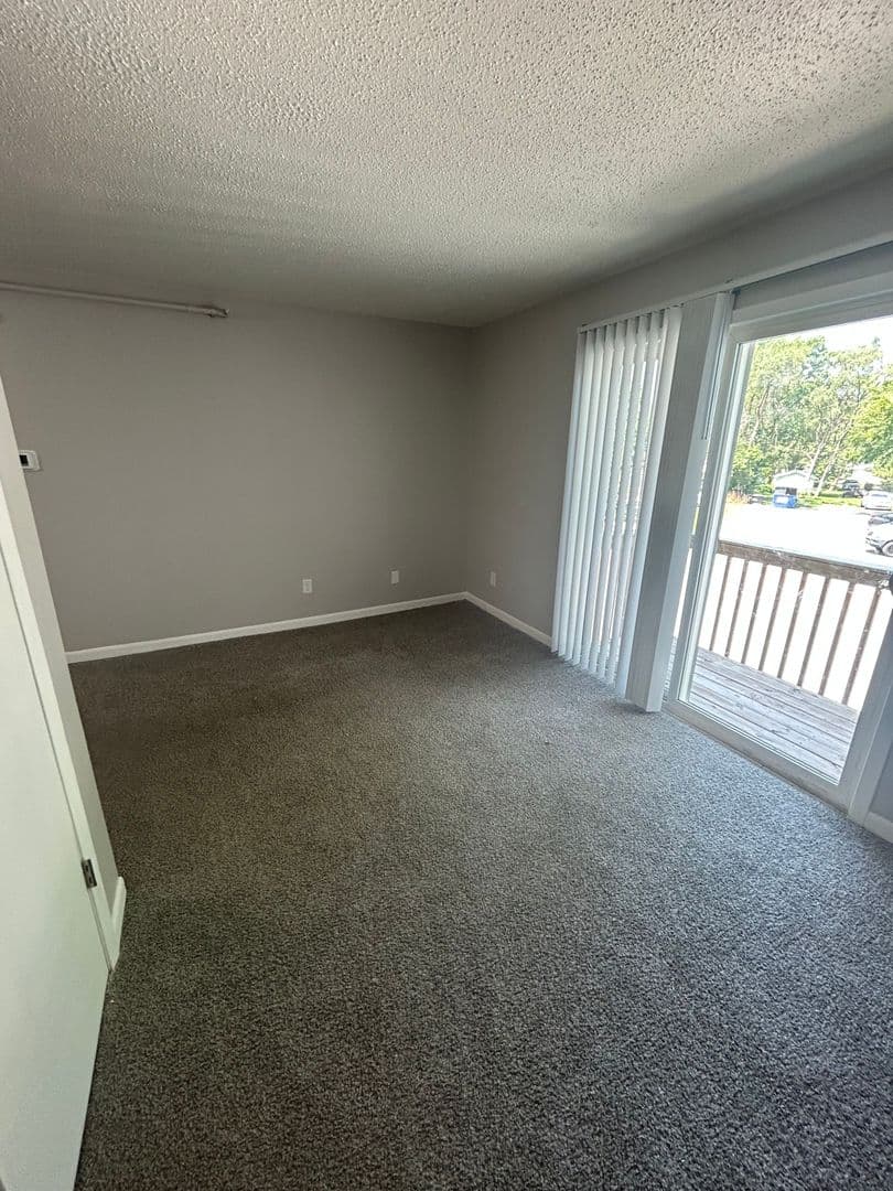 Norwalk Apartment: 1409 Sunset Dr - Apt 201
