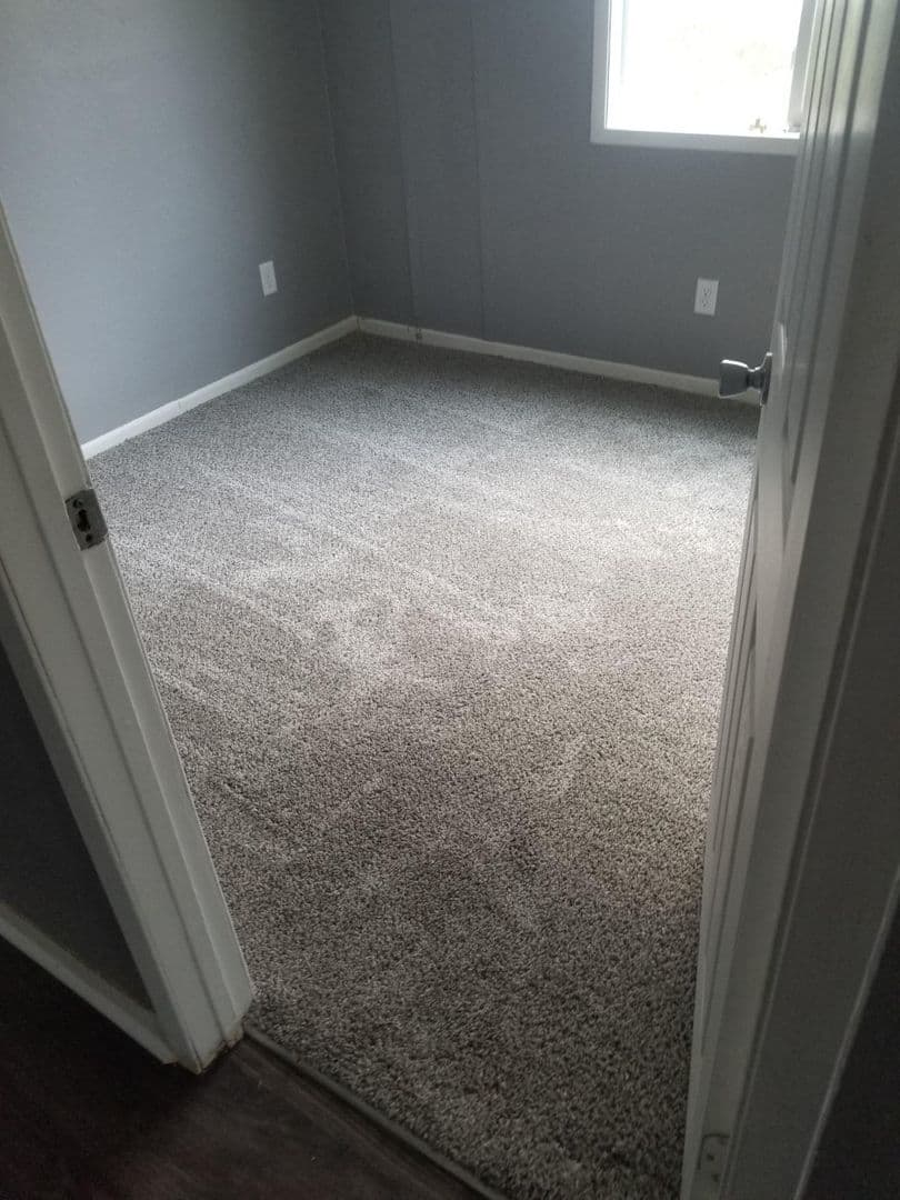 Des Moines Apartment: 1916 King Ave