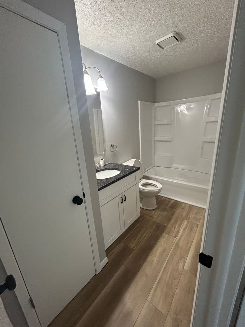 Norwalk Apartment: 1409 Sunset Dr - Apt 201