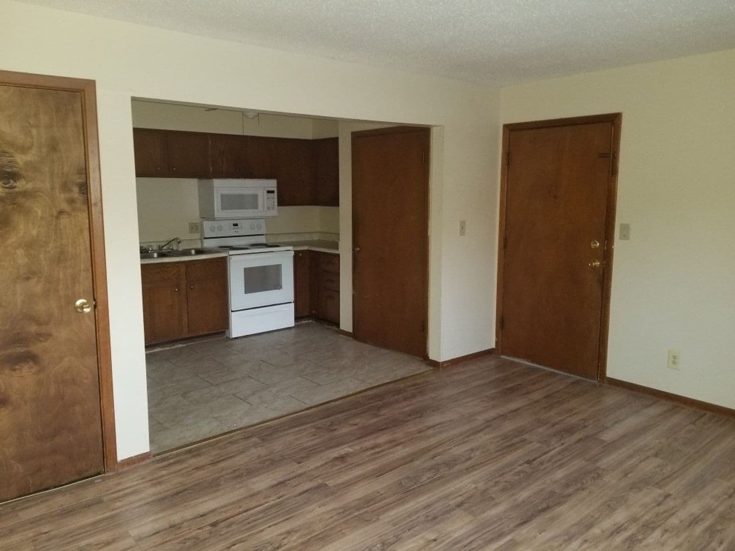 Indianola Apartment: 506 South D St
