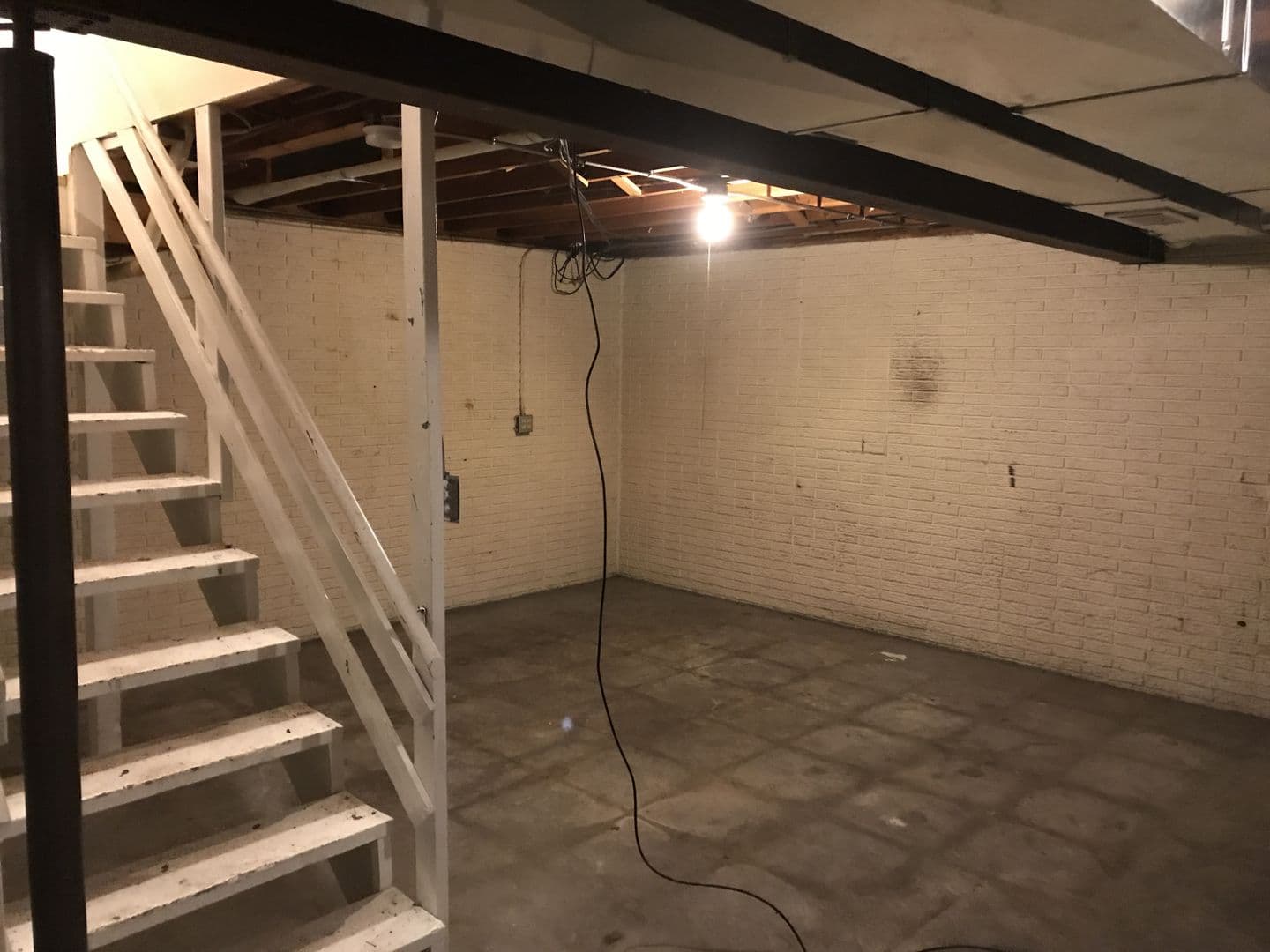 Des Moines House: 917 Titus Ave
