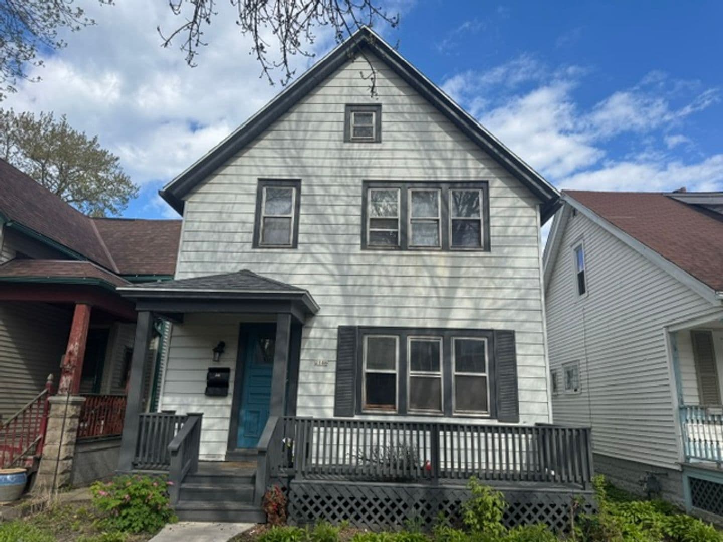 Milwaukee Apartment: 2146 S Aldrich St