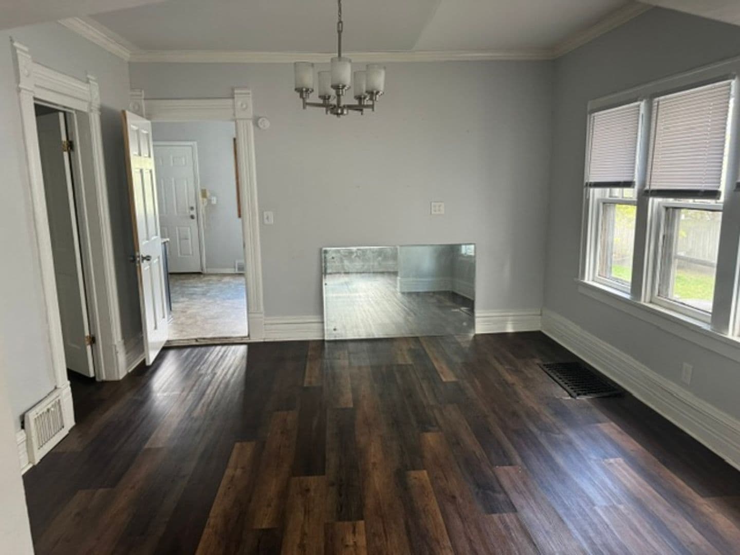 Milwaukee Apartment: 2146 S Aldrich St