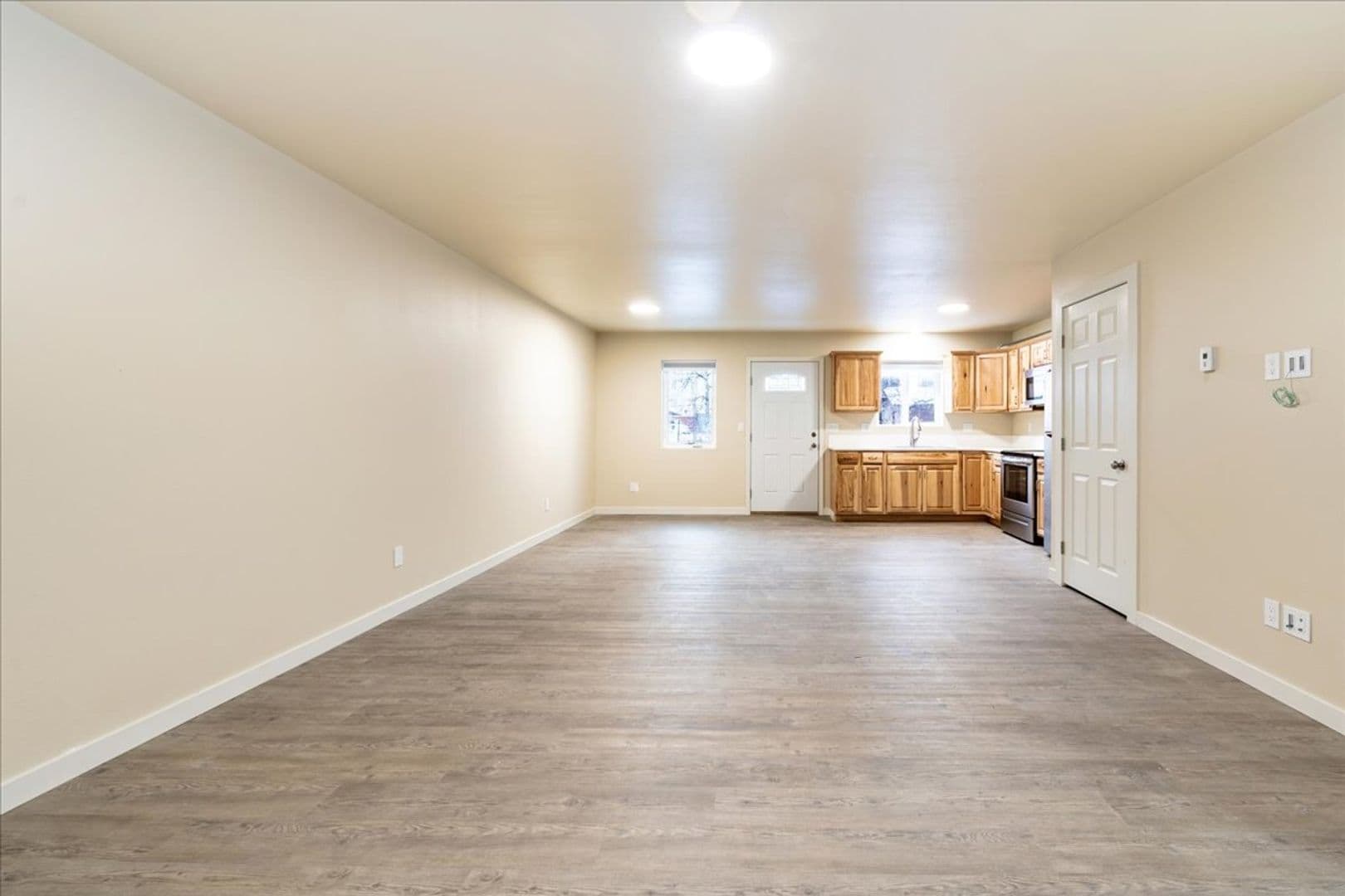 Fairbanks Apartment: 1632 Stacia Street