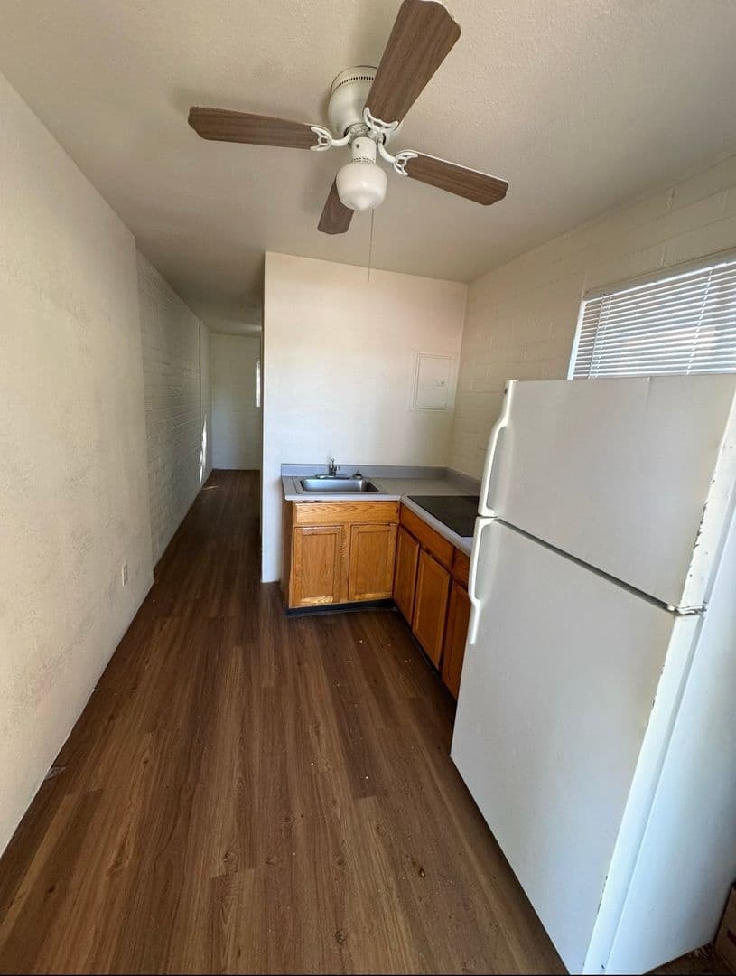 Phoenix Apartment: 3413 E Earll Dr.
