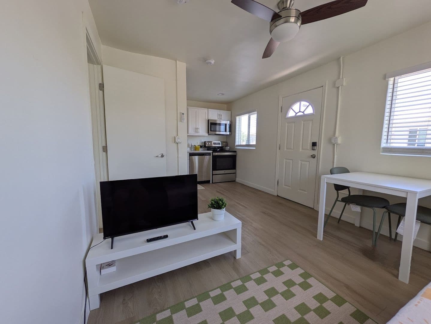 Tempe Apartment: 1620 E Apache Blvd