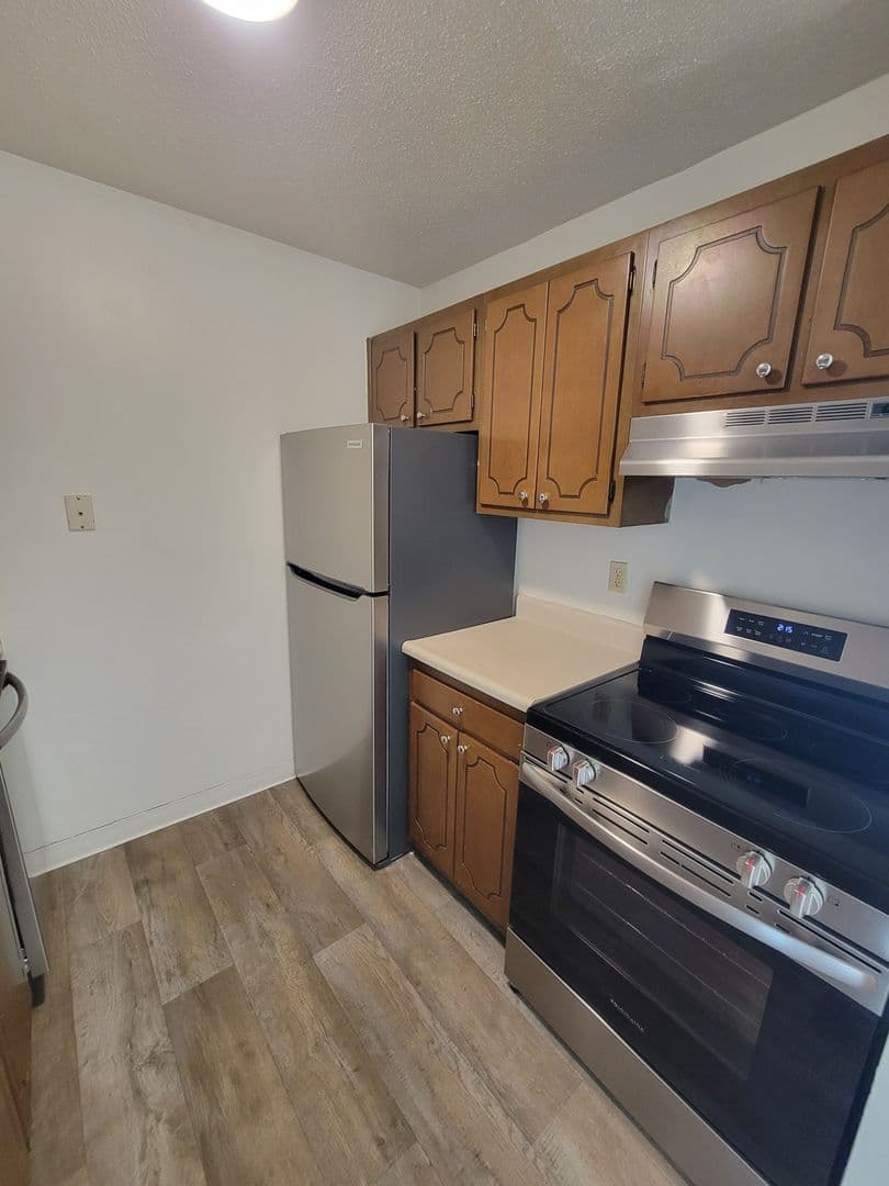 Peoria Apartment: 2805 W Larchmont Lane
