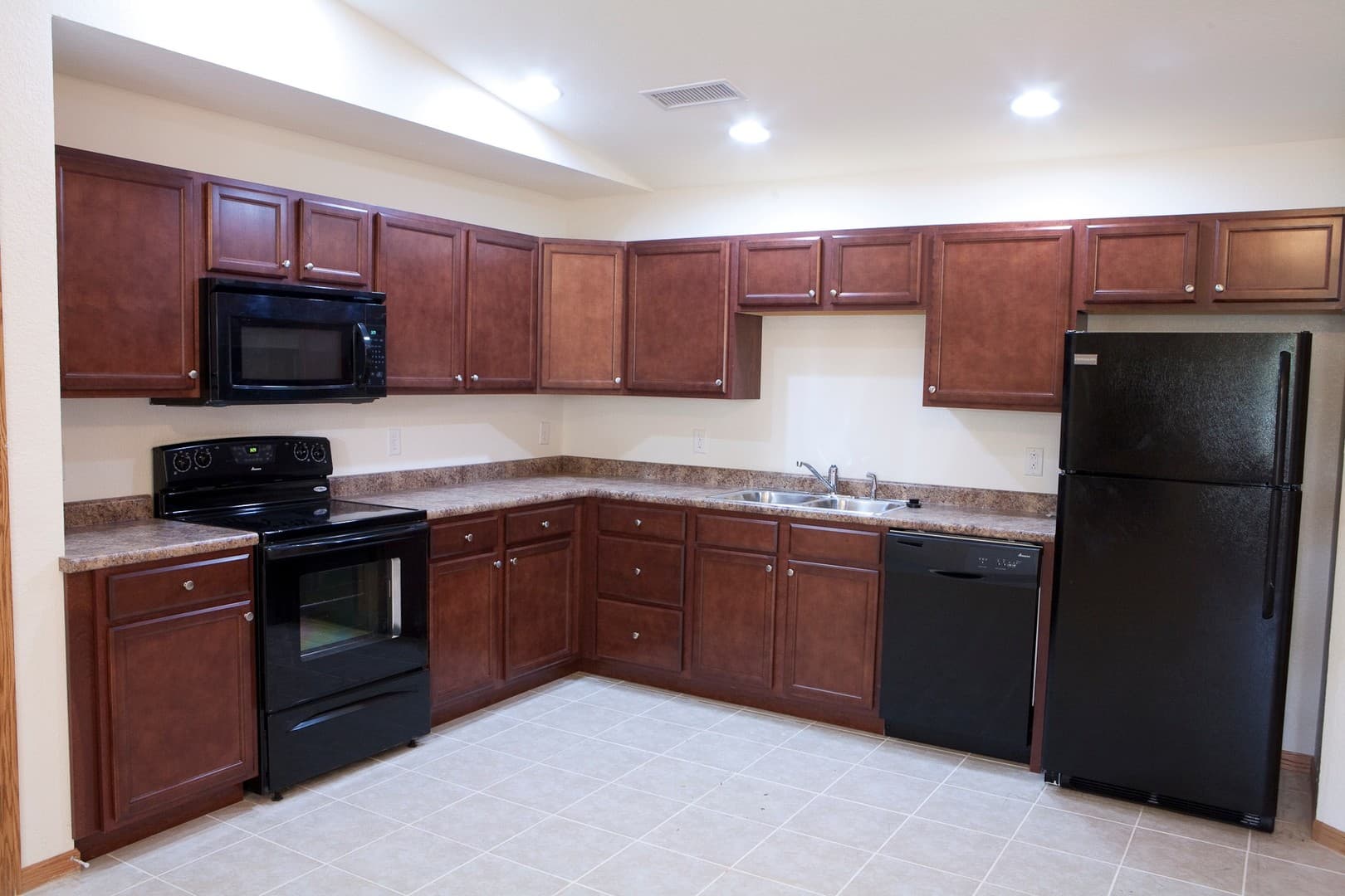 Peoria Apartment: 5505 N Frostwood Parkway