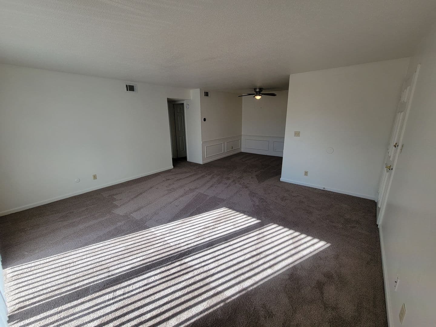 Peoria Apartment: 2805 W Larchmont Lane