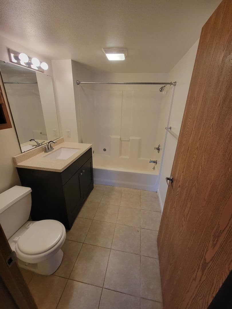 Peoria Apartment: 3601 N Kingston Drive