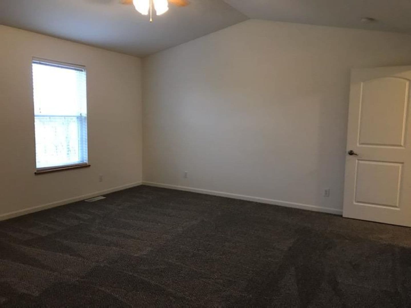 Peoria Apartment: 810 W Trailcreek Drive