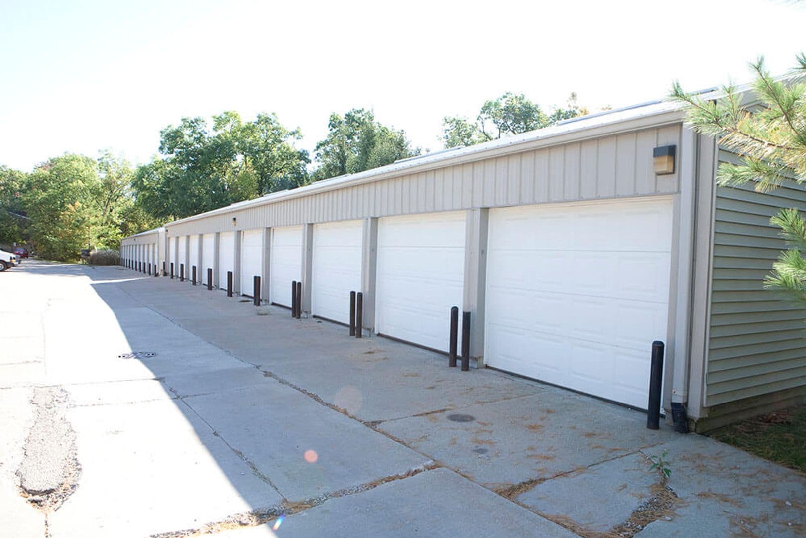 Peoria Apartment: 3601 N Kingston Drive