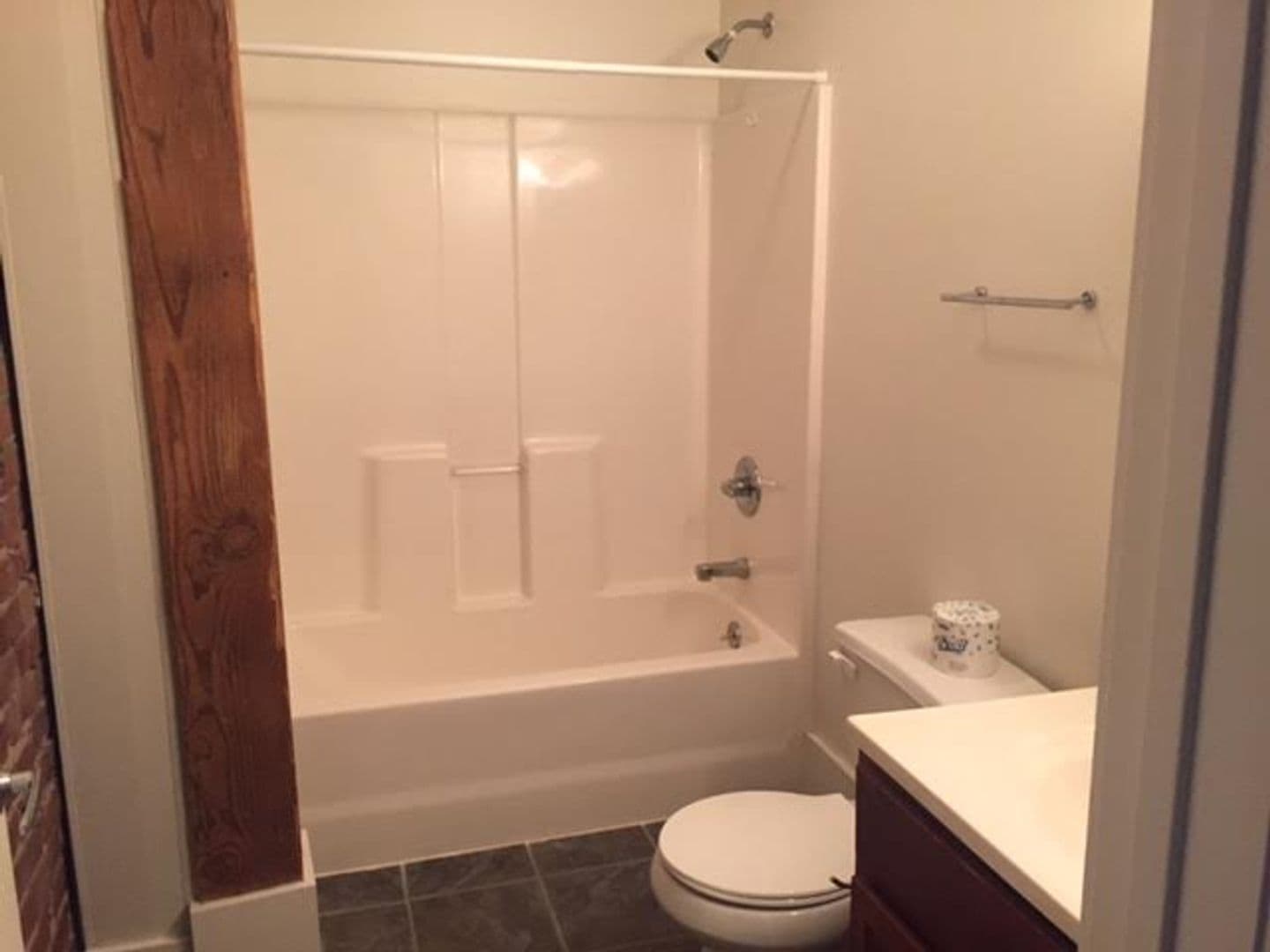 Peoria Apartment: 311 SW Water Street