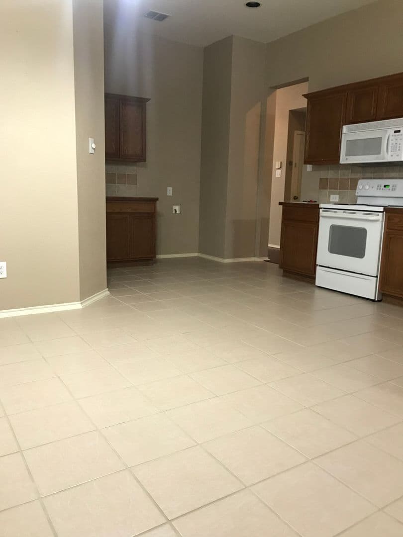 Fort Worth House: 12145 Toffee Street