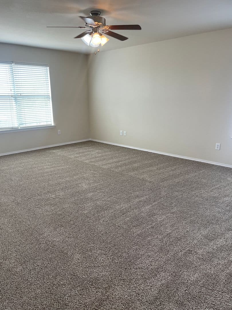 Fort Worth House: 2140 Biggs Street