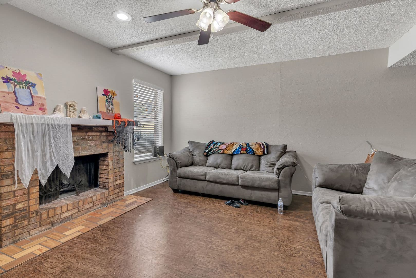 Benbrook Townhome: 3808-3814 Coates Circle