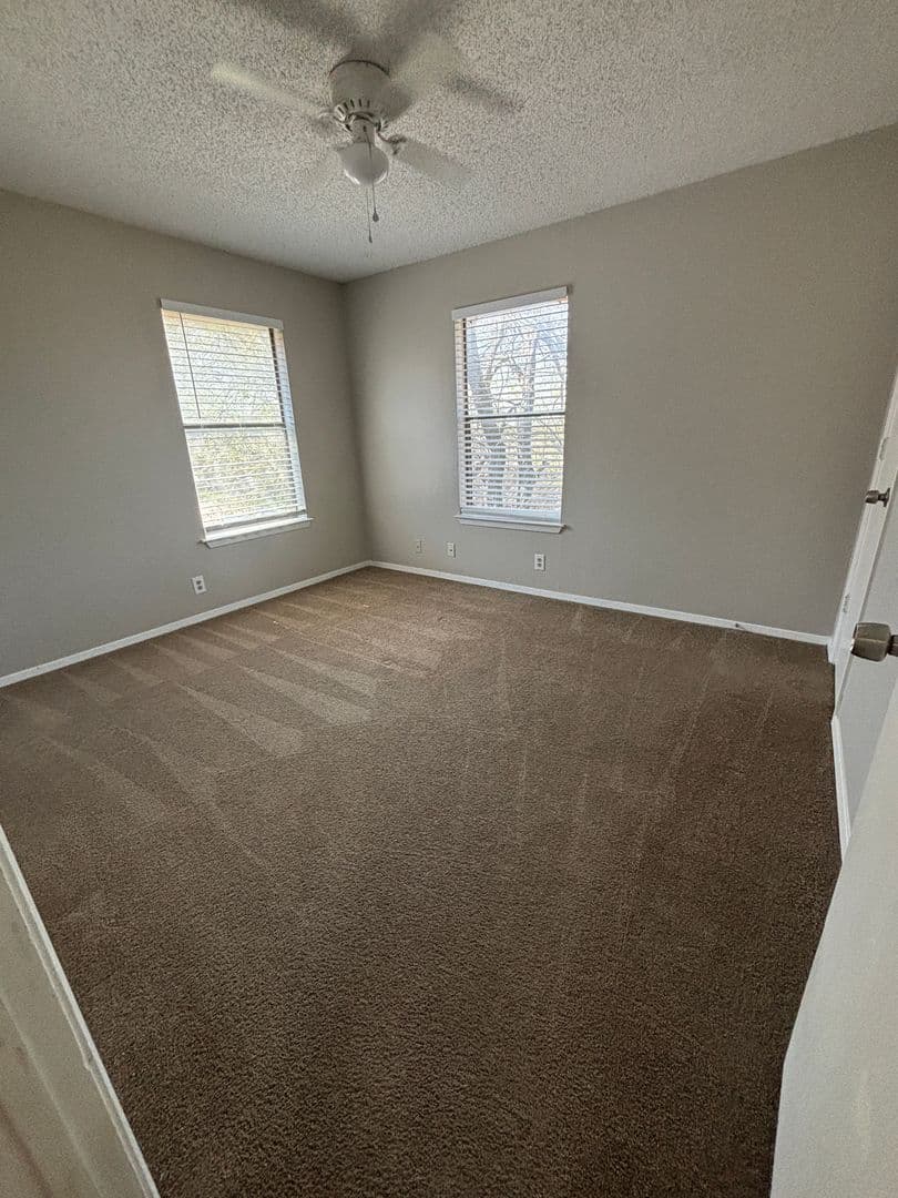 Benbrook Townhome: 3808-3814 Coates Circle