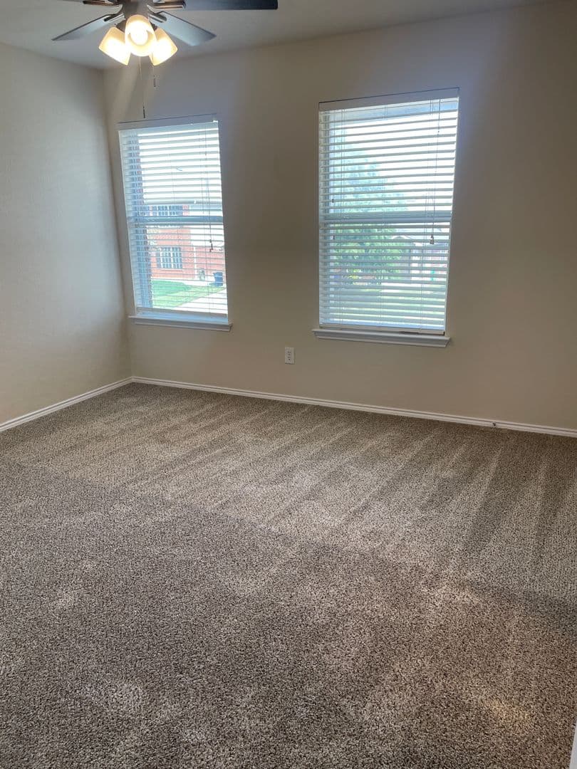 Fort Worth House: 2140 Biggs Street