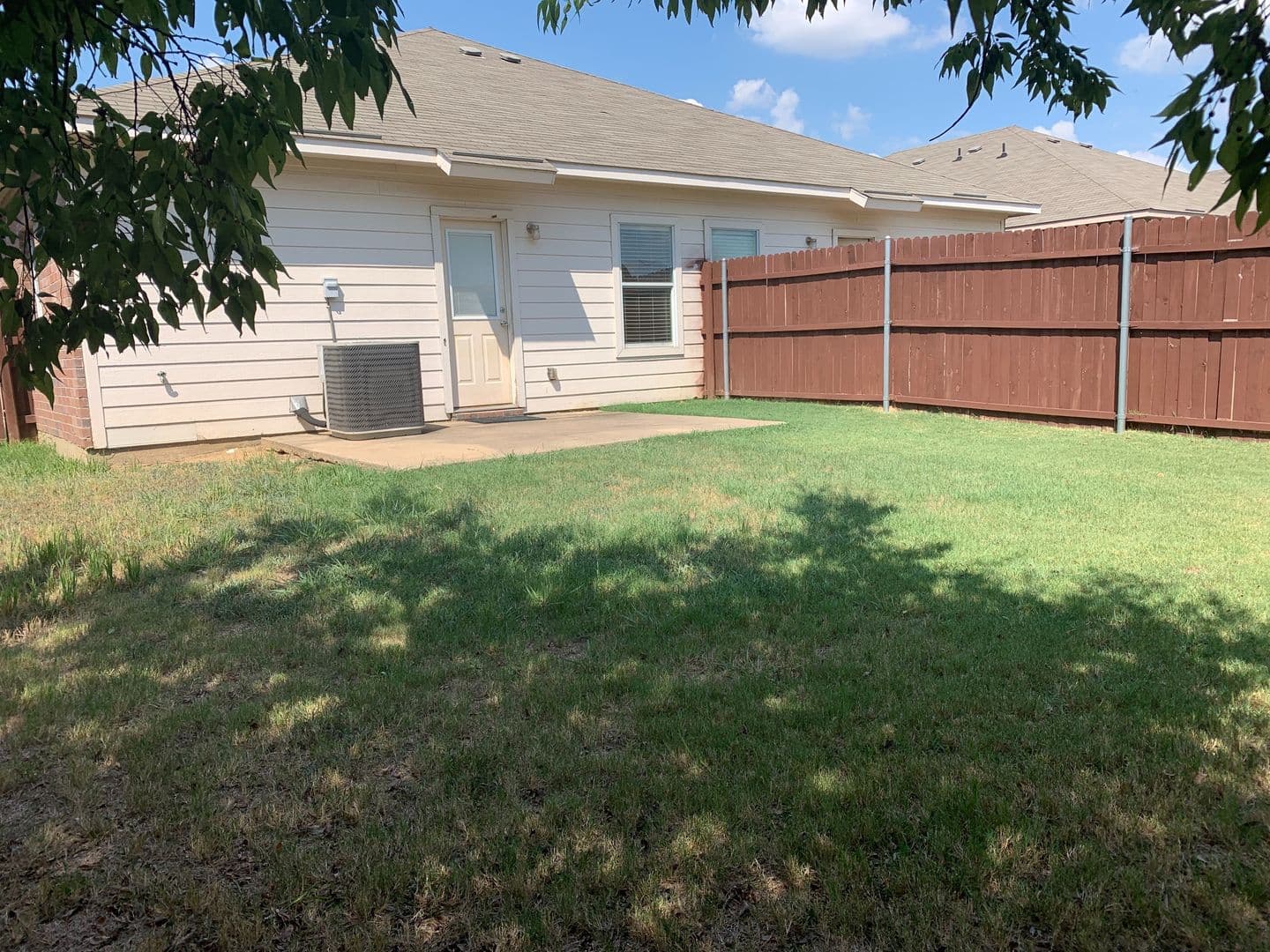 Burleson House: 908 Walnut St.