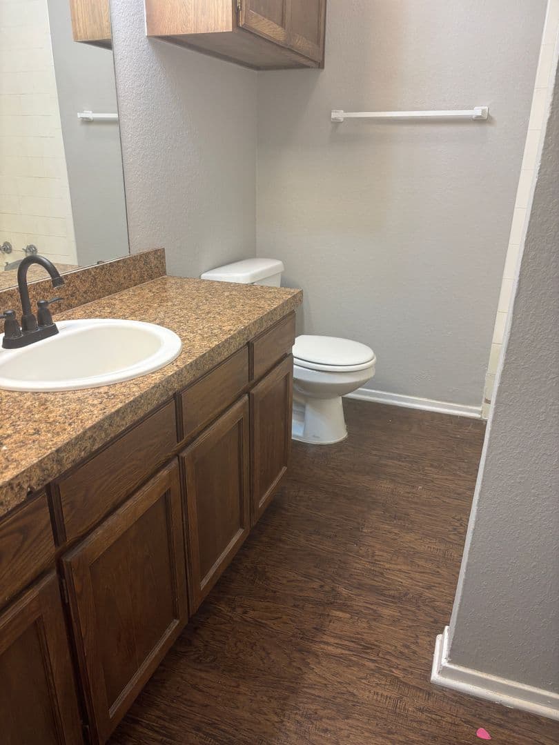 Benbrook Townhome: 3808-3814 Coates Circle
