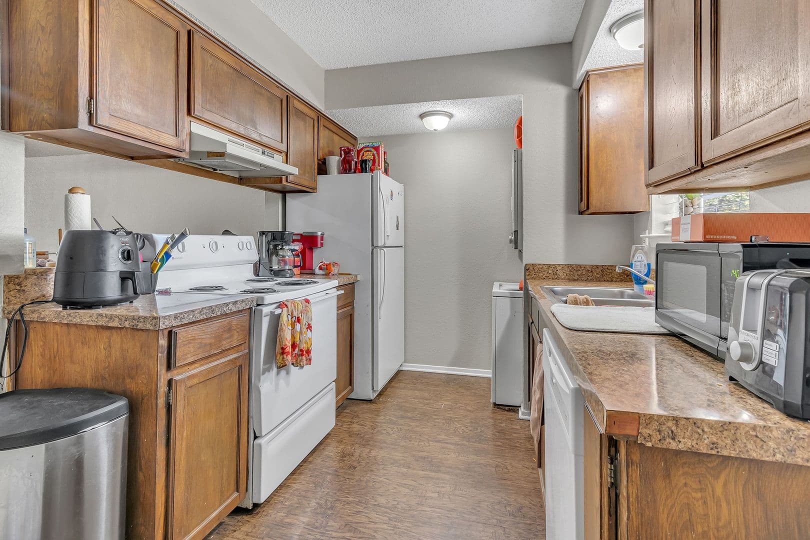 Benbrook Townhome: 3808-3814 Coates Circle