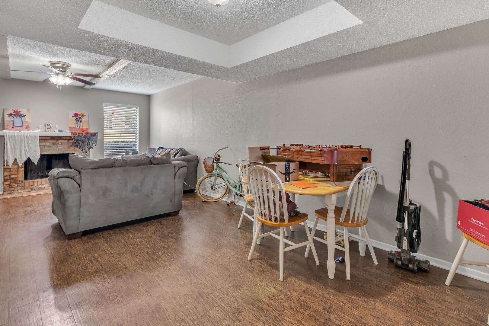 Benbrook Townhome: 3808-3814 Coates Circle