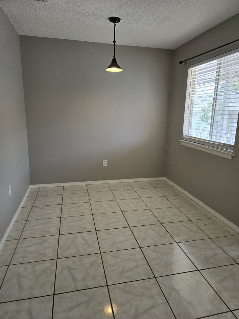 Niceville House: 201 College Blvd Unit 27