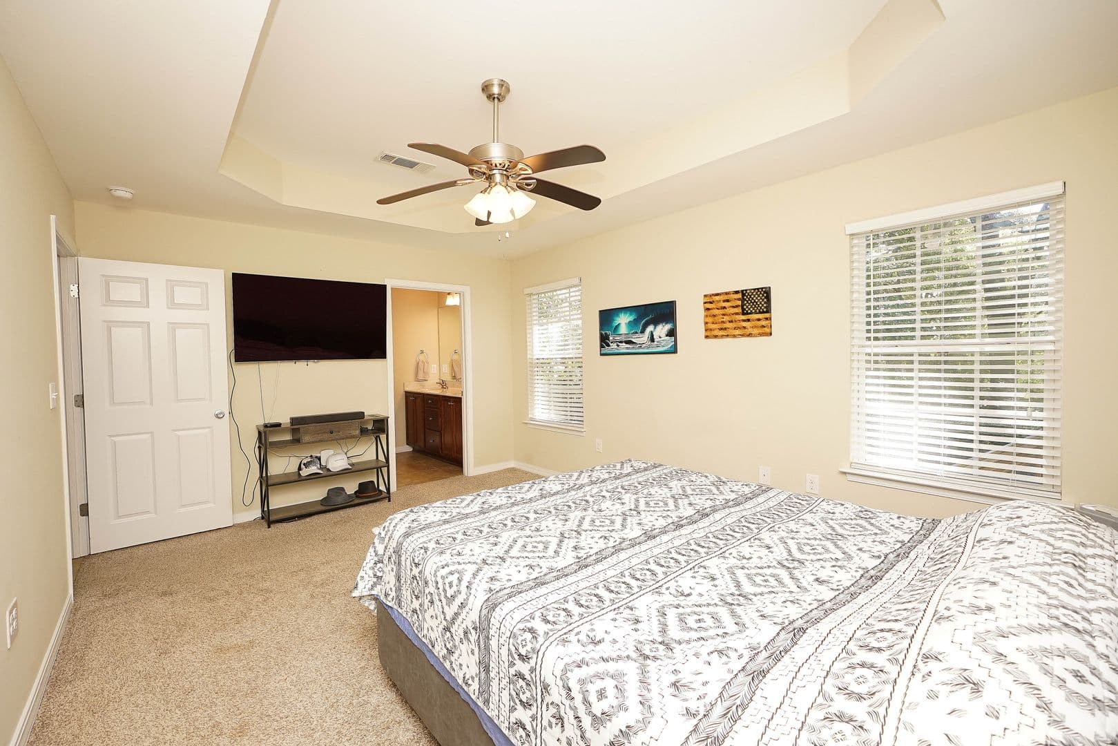 Niceville House: 605 32nd St