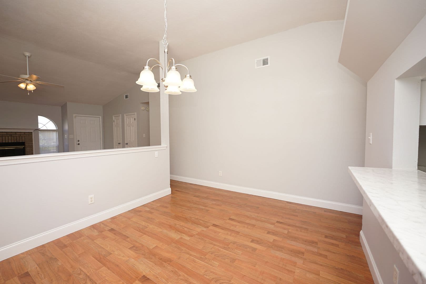 Niceville House: 243 Parkwood Circle